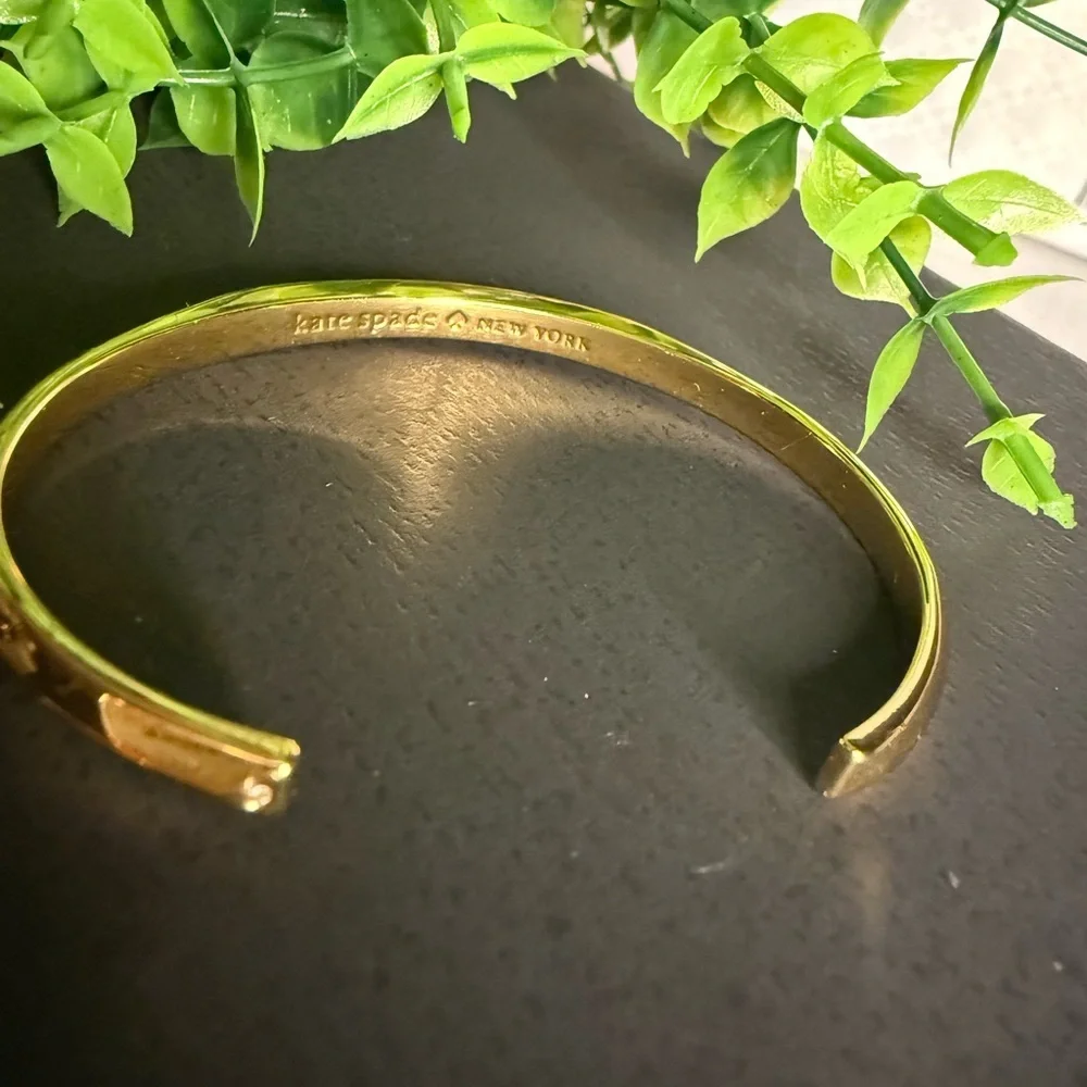 Kate Spade New York Raise The Bar Gold Pavé Open Cuff Bracelet NWT - Picture 4 of 5